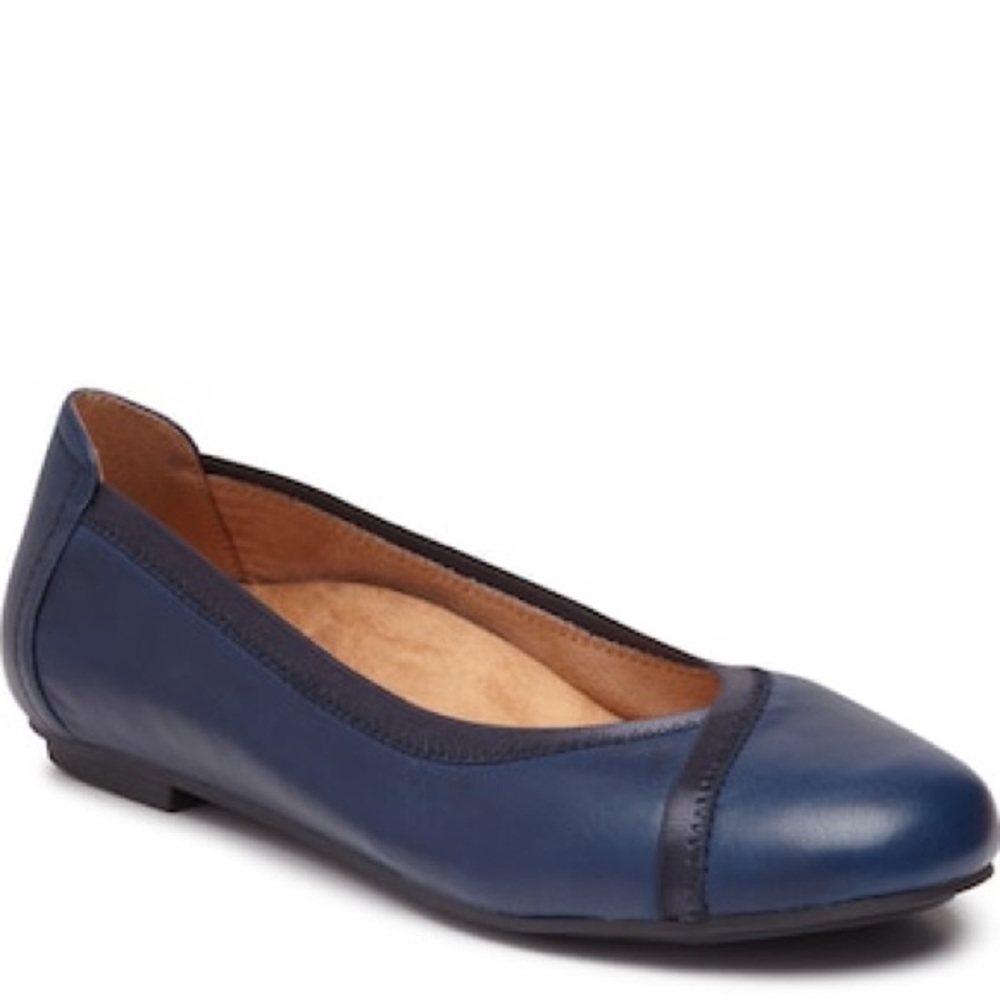 Vionic Caroll Leather Ballet Flats WIDE - Picture 8 of 13